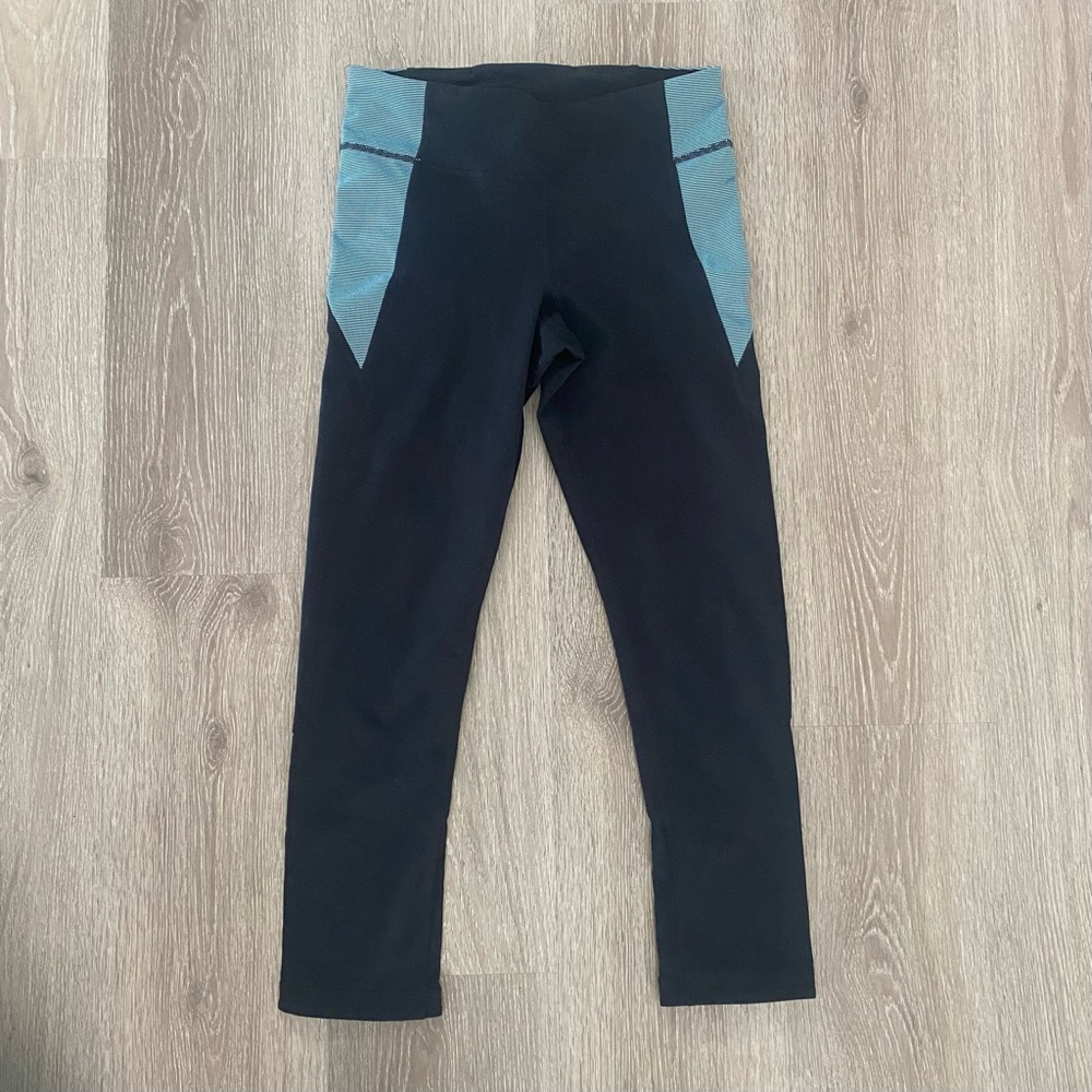 2 for $10 Under Armour Cropped Leggings
